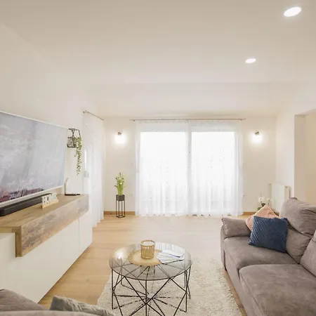 Two M With Beautiful View At The See Appartement *
