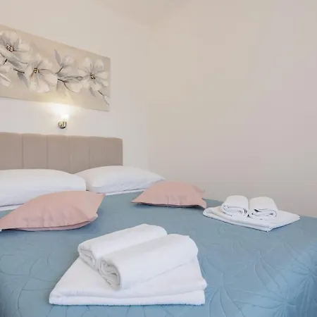 Appartement Two M With Beautiful View At The See